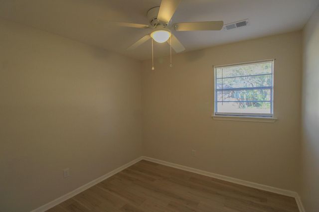 305 Millcreek Drive, Charleston, SC 29407
