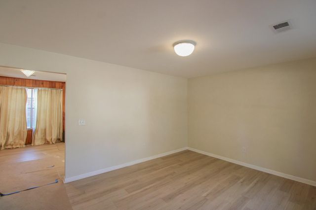 305 Millcreek Drive, Charleston, SC 29407