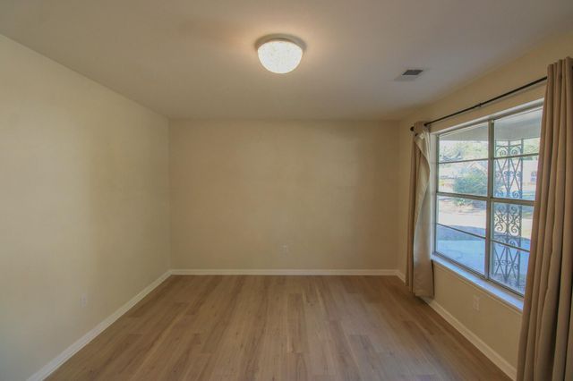 305 Millcreek Drive, Charleston, SC 29407