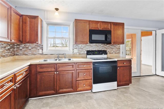 2966 Cedar Creek Road, Fayetteville, NC 28312