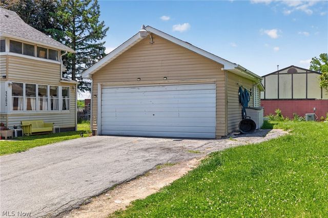3202 Mahoning Avenue, Youngstown, OH 44509