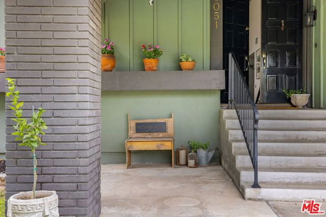 19051 Brasilia Drive, Los Angeles, CA 91326