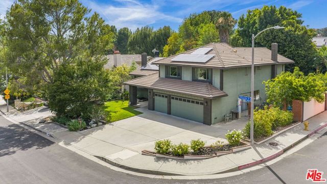 19051 Brasilia Drive, Los Angeles, CA 91326