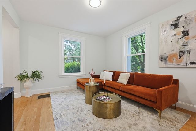 302 Wachusett St, Boston, MA 02130