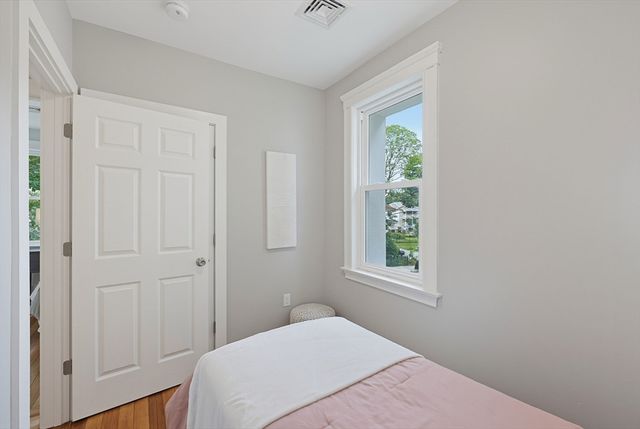 302 Wachusett St, Boston, MA 02130