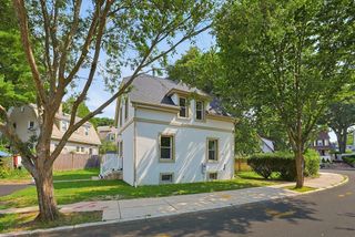 302 Wachusett St, Boston, MA 02130