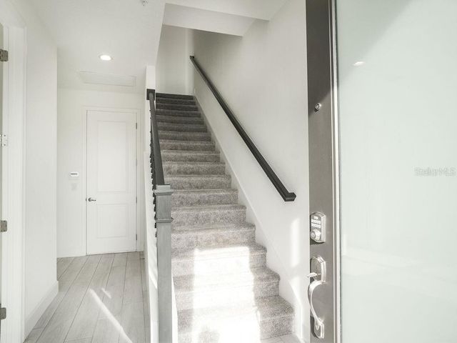 2050 PACKING DISTRICT WAY, Orlando, FL 32804