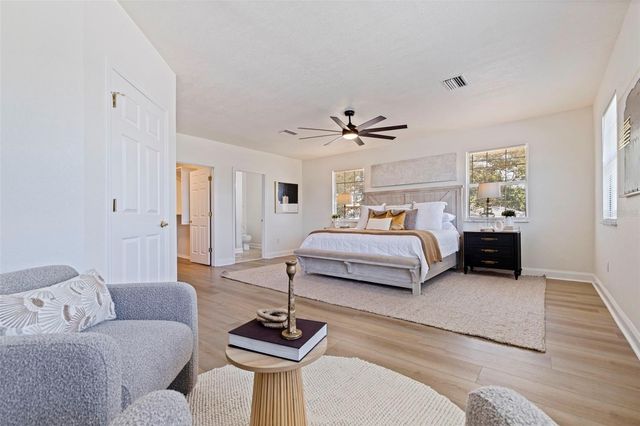 1470 28TH AVENUE N, St Petersburg, FL 33704