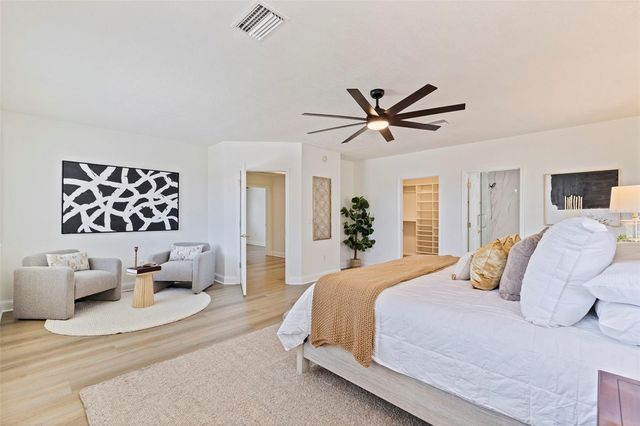1470 28TH AVENUE N, St Petersburg, FL 33704