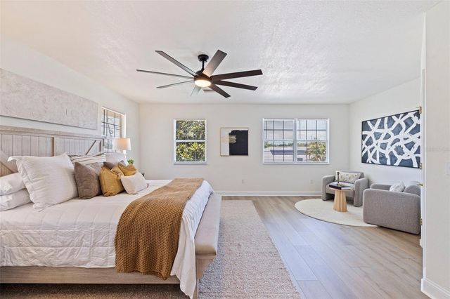 1470 28TH AVENUE N, St Petersburg, FL 33704