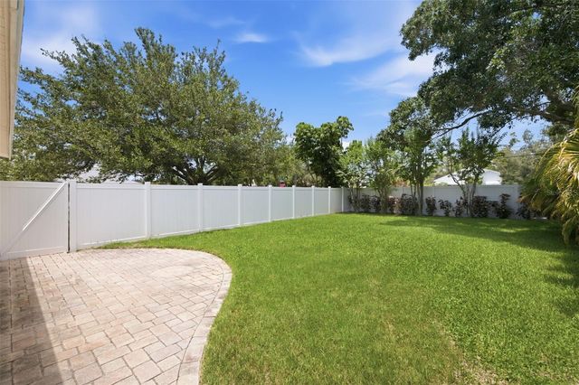 1470 28TH AVENUE N, St Petersburg, FL 33704