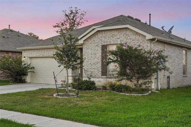 335 Appaloosa Drive, Alvin, TX 77511