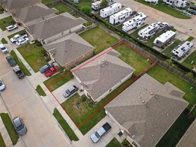 335 Appaloosa Drive, Alvin, TX 77511