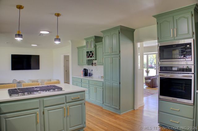 3323 S Gary Place, Tulsa, OK 74105