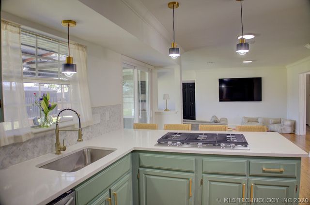 3323 S Gary Place, Tulsa, OK 74105