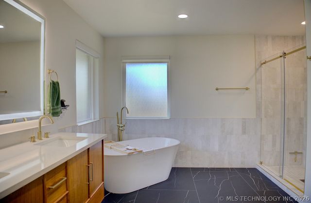 3323 S Gary Place, Tulsa, OK 74105