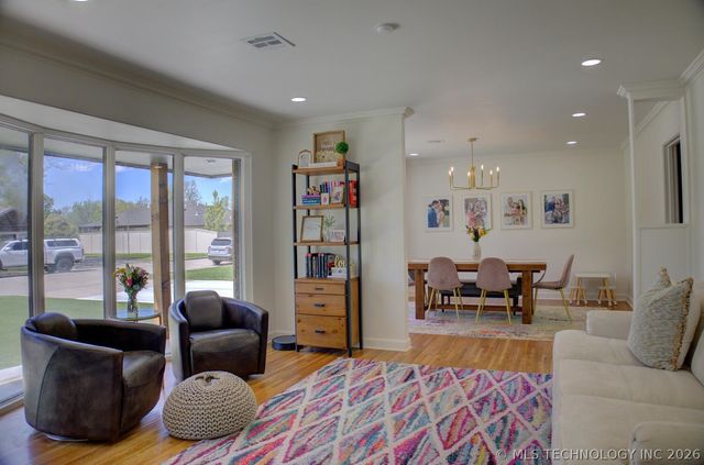 3323 S Gary Place, Tulsa, OK 74105