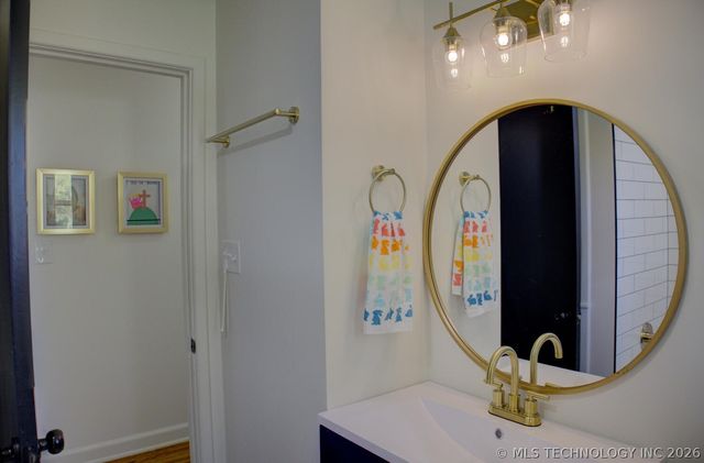 3323 S Gary Place, Tulsa, OK 74105