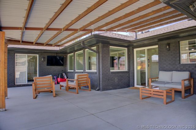 3323 S Gary Place, Tulsa, OK 74105