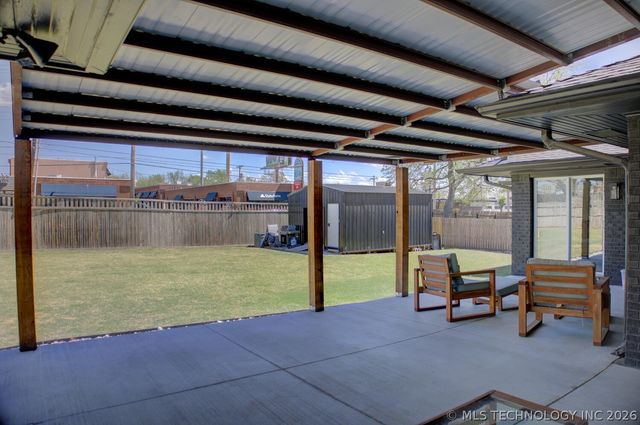 3323 S Gary Place, Tulsa, OK 74105