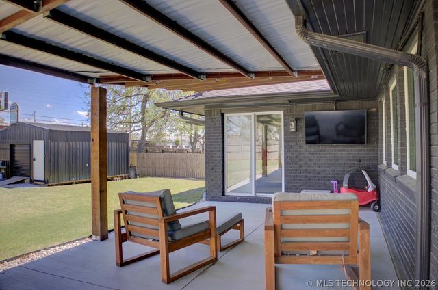 3323 S Gary Place, Tulsa, OK 74105