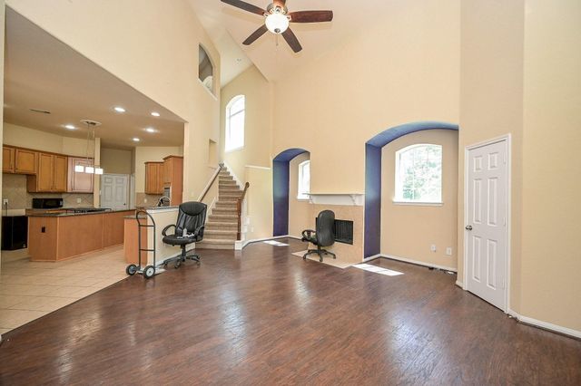 11203 Cypress Way Drive, Houston, TX 77065