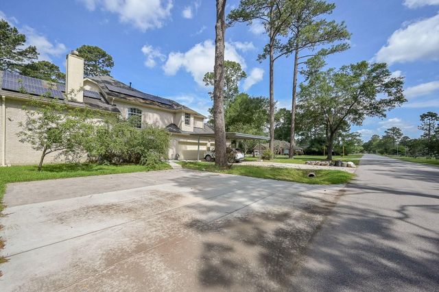11203 Cypress Way Drive, Houston, TX 77065