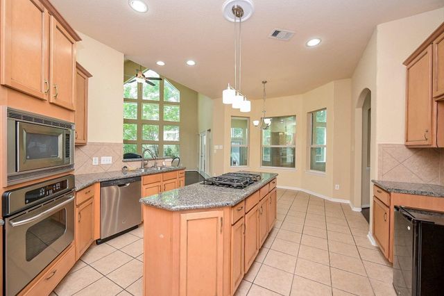 11203 Cypress Way Drive, Houston, TX 77065