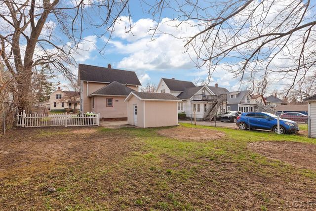 907 E Hunt Street, Adrian, MI 49221