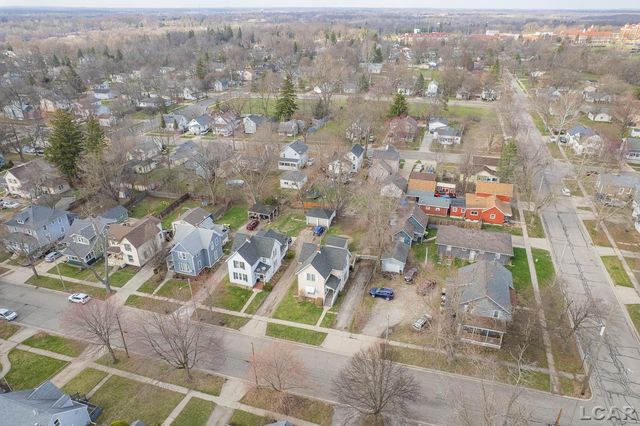 907 E Hunt Street, Adrian, MI 49221