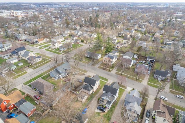 907 E Hunt Street, Adrian, MI 49221