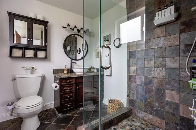 2001 Enslen Ave, Modesto, CA 95350