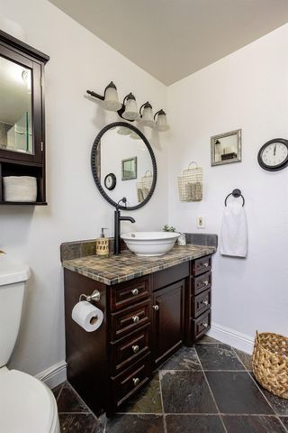 2001 Enslen Ave, Modesto, CA 95350