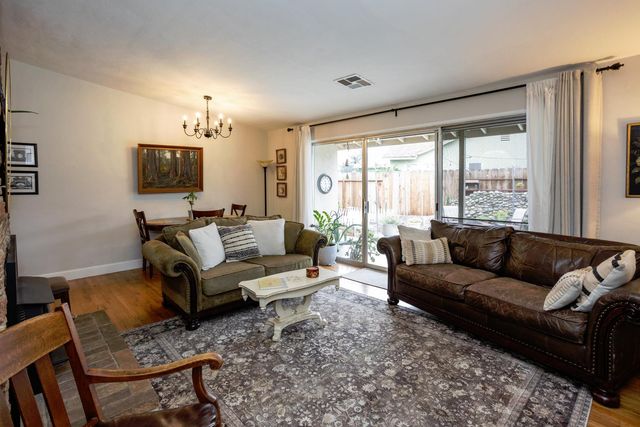 2001 Enslen Ave, Modesto, CA 95350