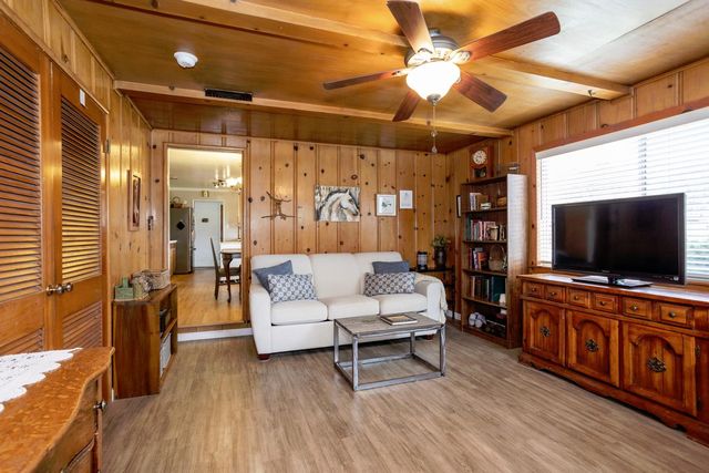 2001 Enslen Ave, Modesto, CA 95350