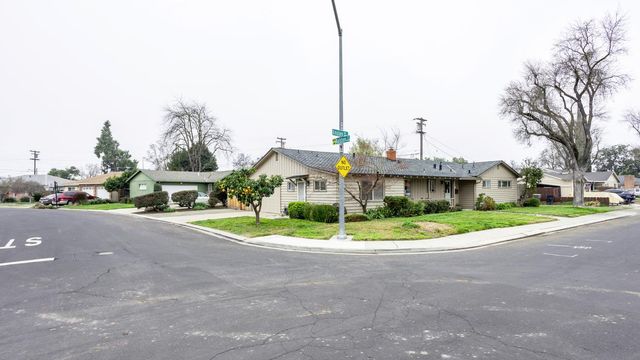 2001 Enslen Ave, Modesto, CA 95350