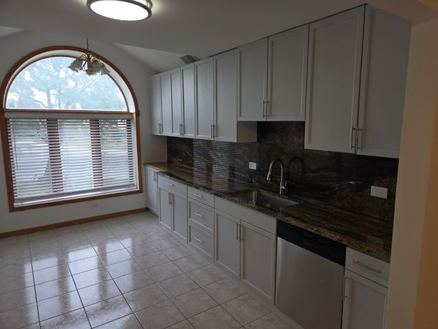 6506 Pine Trail Lane 4, Tinley Park, IL 60477