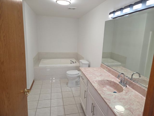 6506 Pine Trail Lane 4, Tinley Park, IL 60477