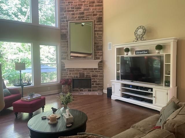 6980 Jennifer Ann Drive, Lewis Center, OH 43035