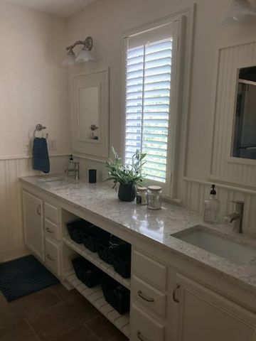 6980 Jennifer Ann Drive, Lewis Center, OH 43035