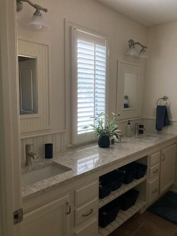 6980 Jennifer Ann Drive, Lewis Center, OH 43035