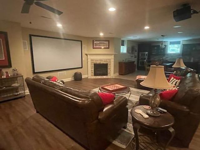6980 Jennifer Ann Drive, Lewis Center, OH 43035