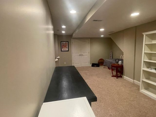 6980 Jennifer Ann Drive, Lewis Center, OH 43035