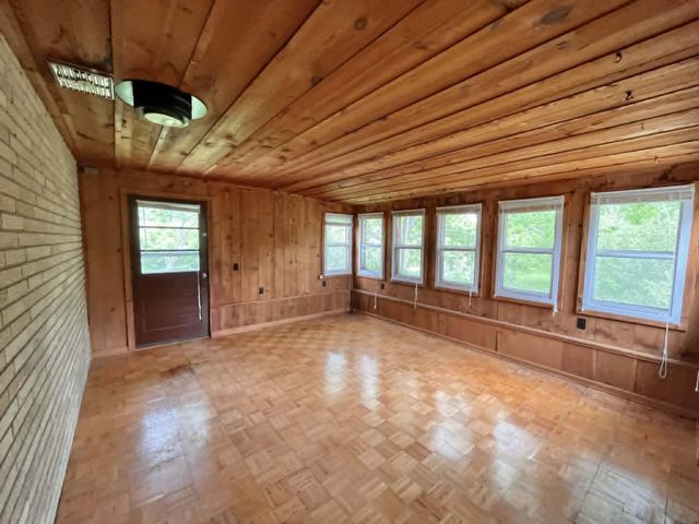 2619 E Bard Road, Muskegon, MI 49445