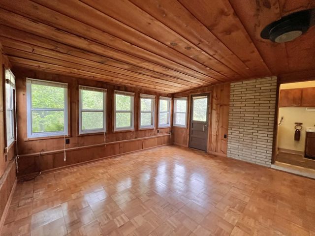 2619 E Bard Road, Muskegon, MI 49445