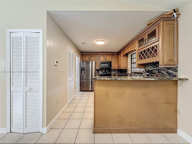 12787 NW 10th Ln, Miami, FL 33182