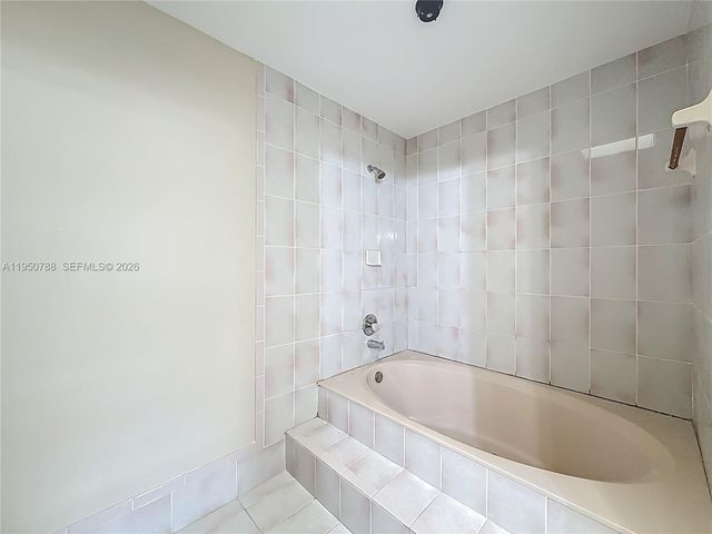 12787 NW 10th Ln, Miami, FL 33182