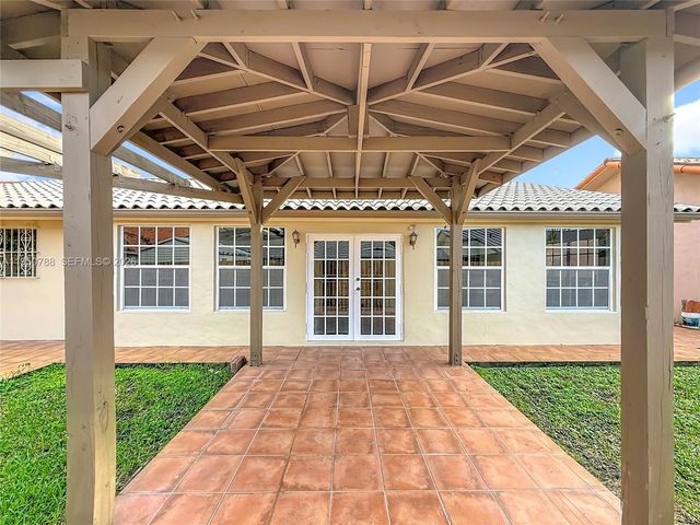 12787 NW 10th Ln, Miami, FL 33182