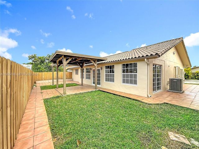 12787 NW 10th Ln, Miami, FL 33182