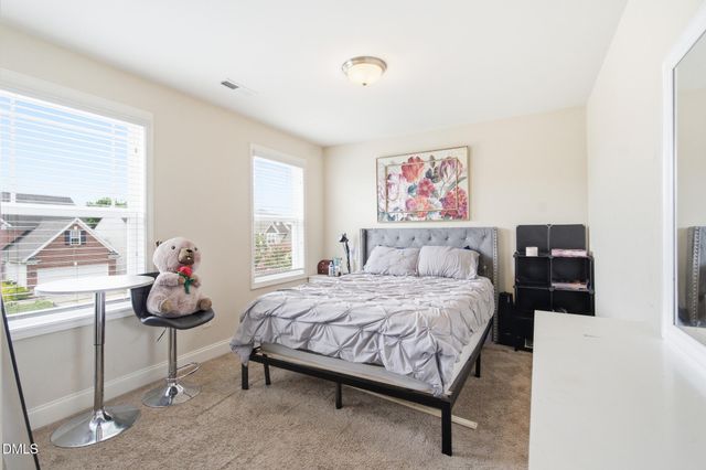 753 Breeders Cup Drive, Whitsett, NC 27377